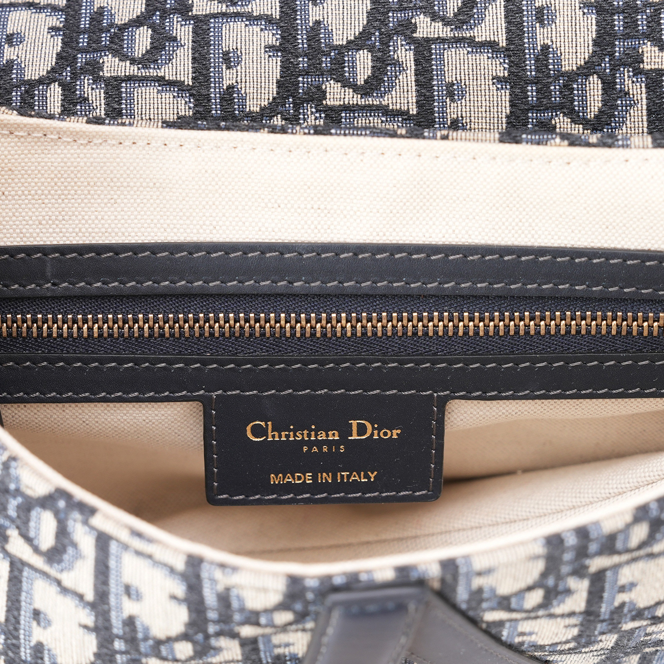 CHRISTIAN DIOR(USED)디올 오블리크 새들백 미듐 & 자수스트랩